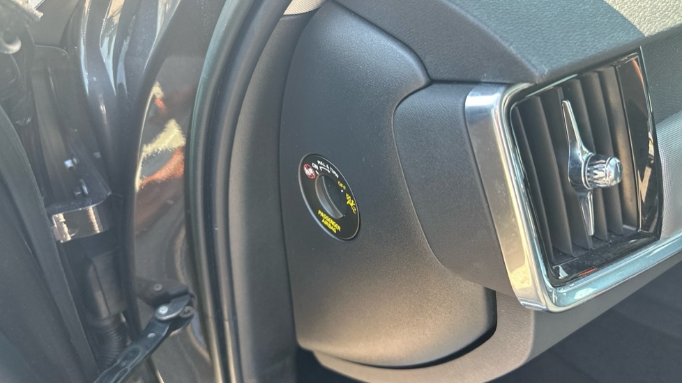 Volvo V90 2.0 B4 Mhev Momentum Estate Hybrid Black #42