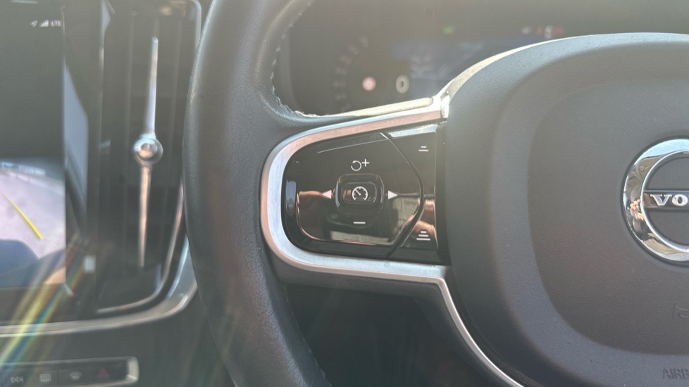 Volvo V90 2.0 B4 Mhev Momentum Estate Hybrid Black #19