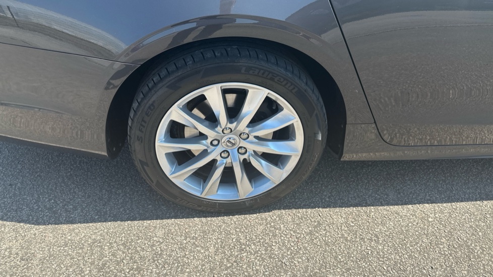 Volvo V90 2.0 B4 Mhev Momentum Estate Hybrid Black #31