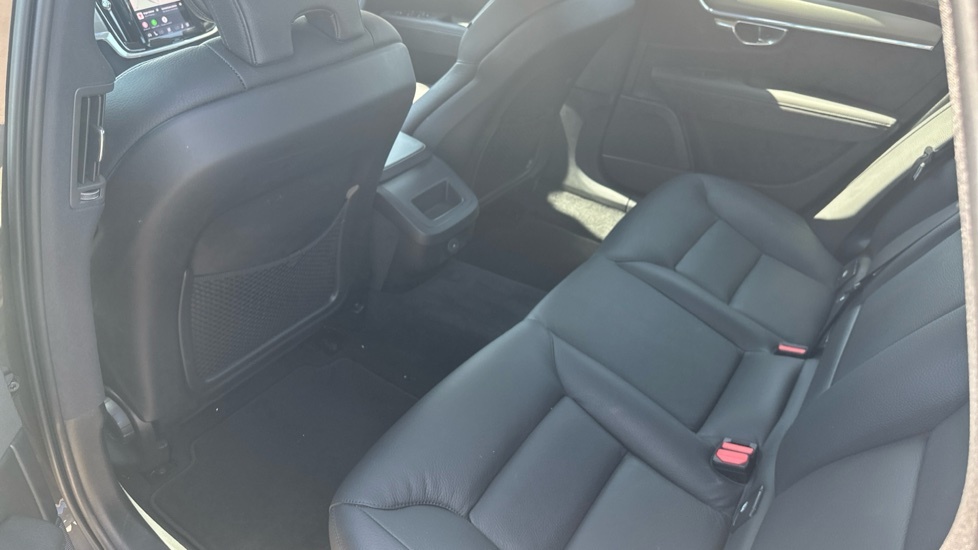 Volvo V90 2.0 B4 Mhev Momentum Estate Hybrid Black #39