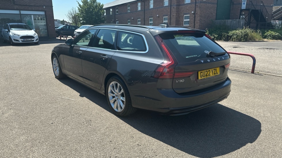 Volvo V90 2.0 B4 Mhev Momentum Estate Hybrid Black #37