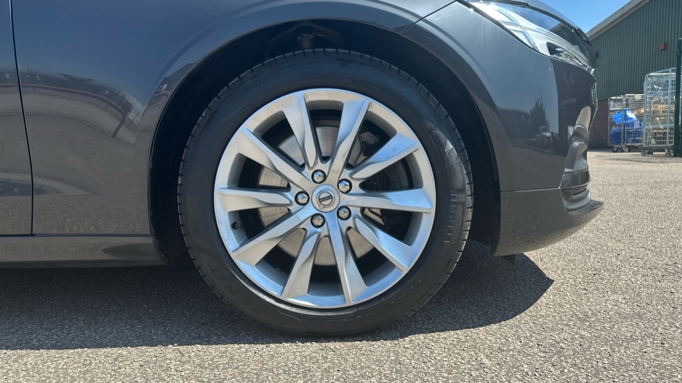 Volvo V90 2.0 B4 Mhev Momentum Estate Hybrid Black #9
