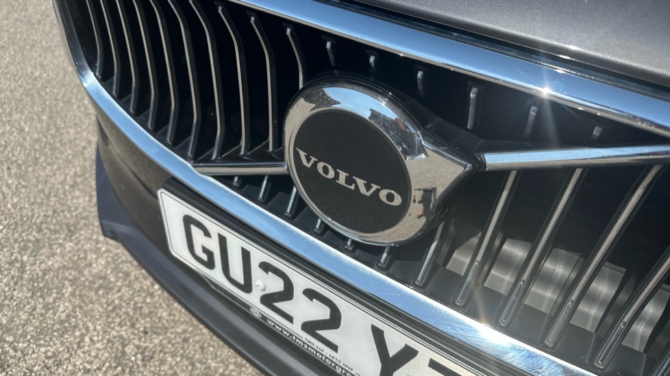 Volvo V90 2.0 B4 Mhev Momentum Estate Hybrid Black #45