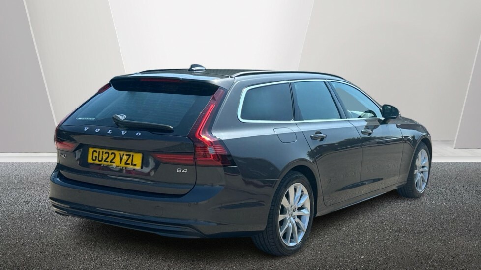 Volvo V90 Momentum, B4 Mild Hybrid Park Assist Heated Seat Grey #2