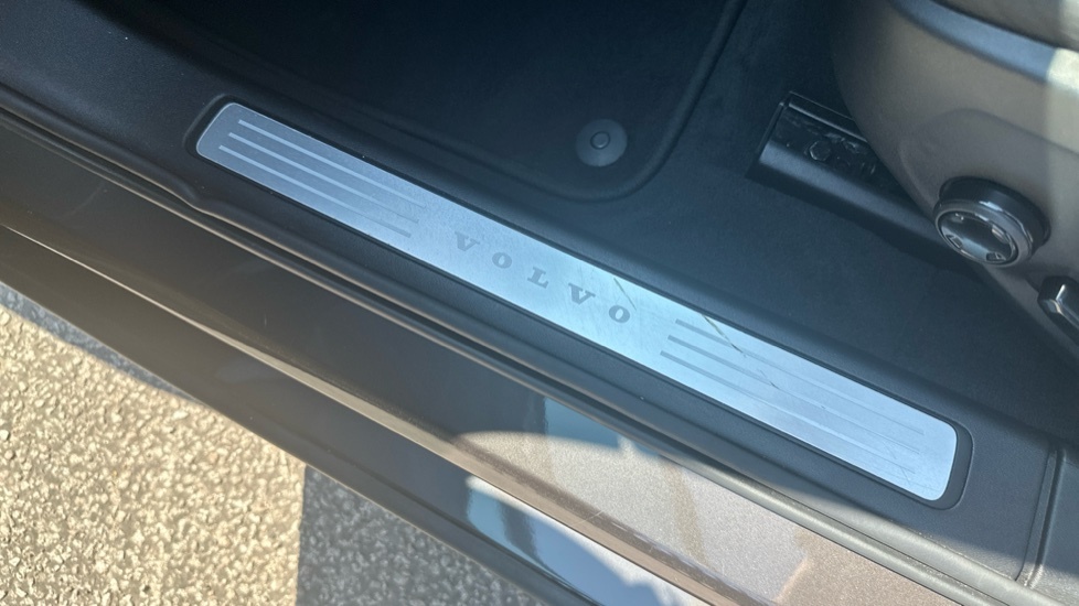 Volvo V90 2.0 B4 Mhev Momentum Estate Hybrid Black #41