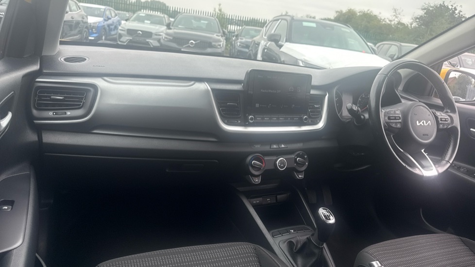 Kia Stonic 1.0 T-gdi Isg 2 AMZ8359 Yellow #3