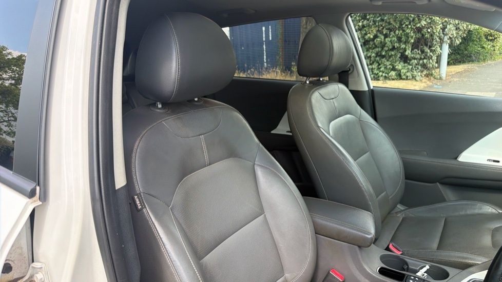 Kia Niro Kia Niro 1.6H Gdi 3 Suv Hybrid Dct Euro Black #41