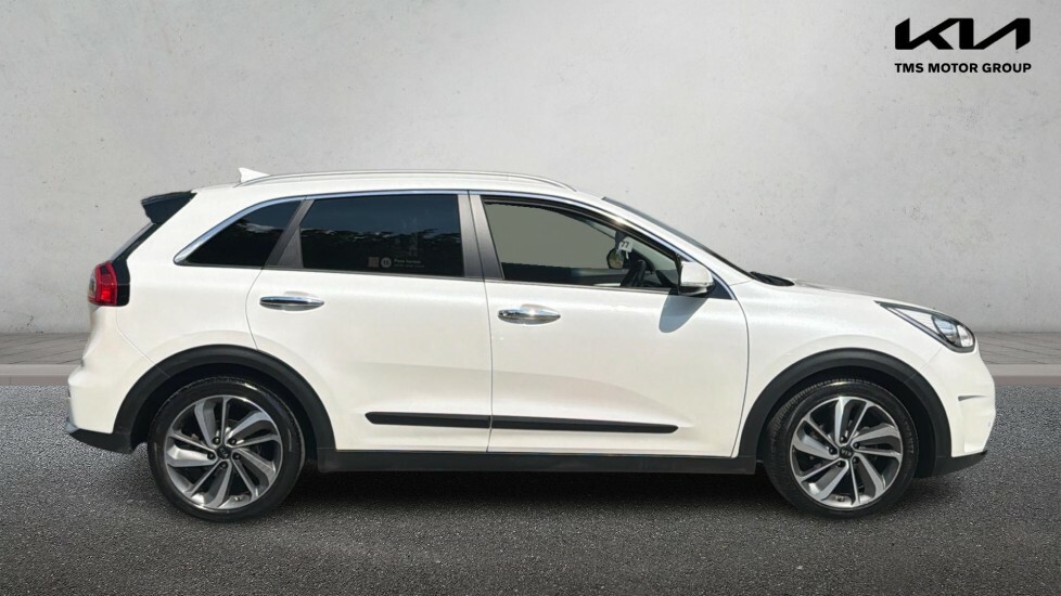Kia Niro Kia Niro 1.6H Gdi 3 Suv Hybrid Dct Euro Black #4