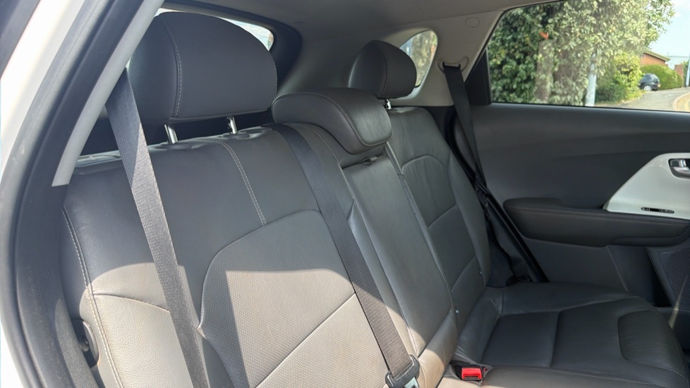Kia Niro Kia Niro 1.6H Gdi 3 Suv Hybrid Dct Euro Black #37