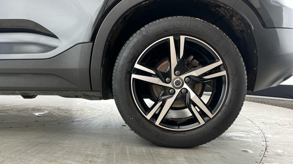 Volvo XC40 1.5 T3 R-design Suv Euro 6 Ss Black #4