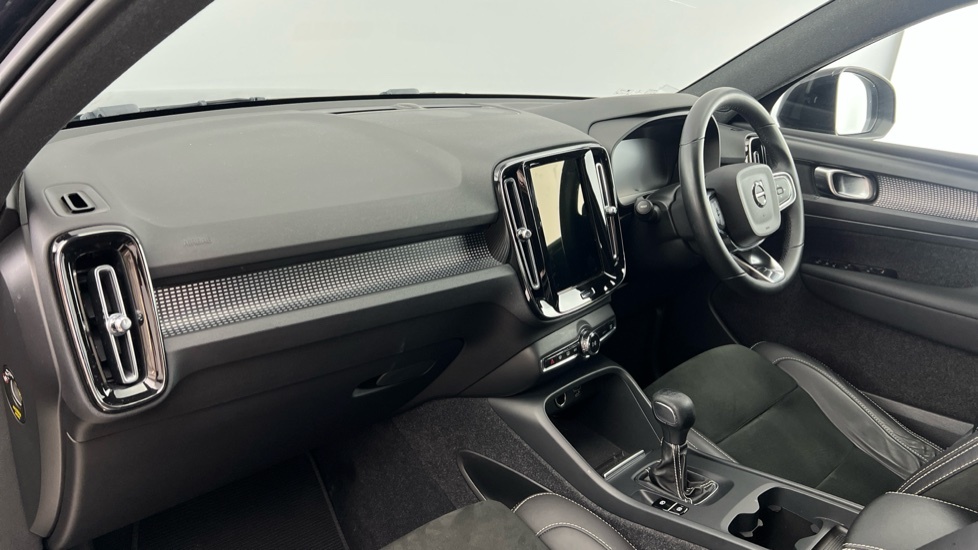 Volvo XC40 1.5 T3 R-design Suv Euro 6 Ss Black #6