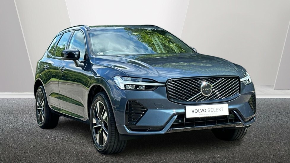 Volvo XC60 2.0 B5 Mhev Plus Suv Hybrid Awd Eu Blue