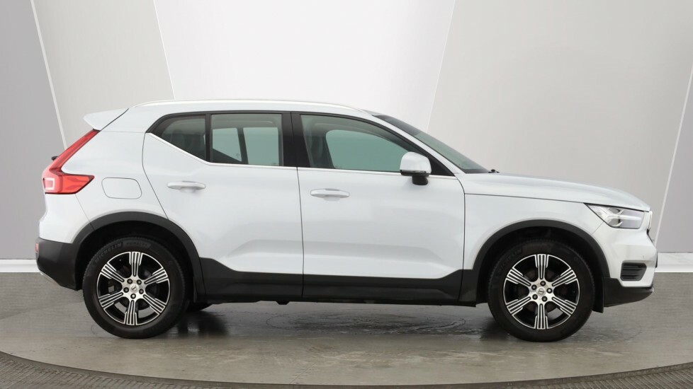 Volvo XC40 1.5 T3 Inscription Suv Euro 6 S NA22SBO Silver #2