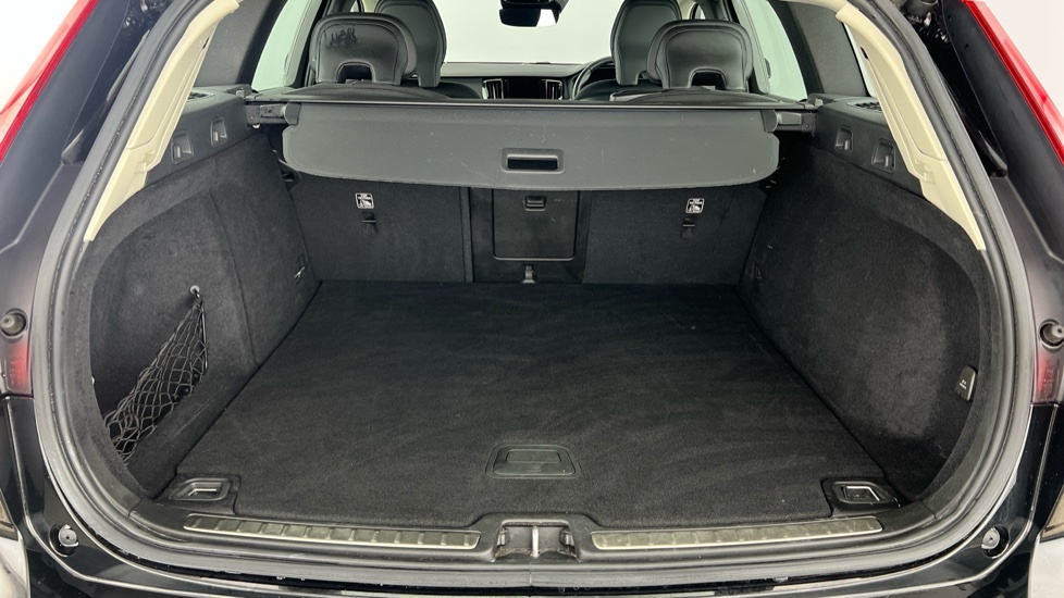 Volvo V60 Momentum, B3 Mild Hybrid Rear Camera Black #5