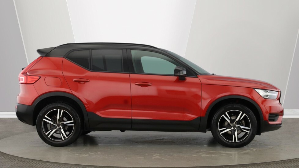 Volvo XC40 R-design, T3 Black Contrast Roof YY22FKJ Red #2