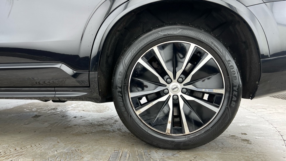 Volvo XC90 Momentum, B5 Awd Mild Hybrid, Seven Individual Sea SW21FWU Black #4