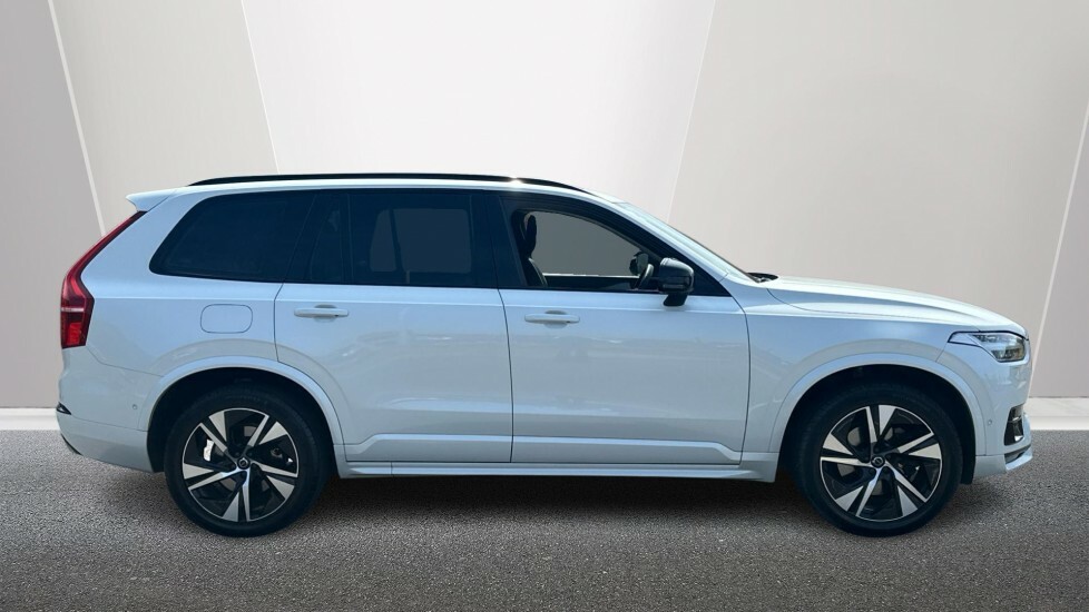 Volvo XC90 Plus, B5 Awd Mild Hybrid, Dark, 7 Seats YM22DCF White #3