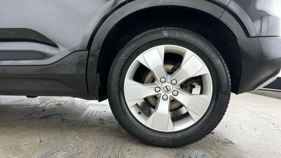 Volvo XC40 Momentum, T3 Black #4