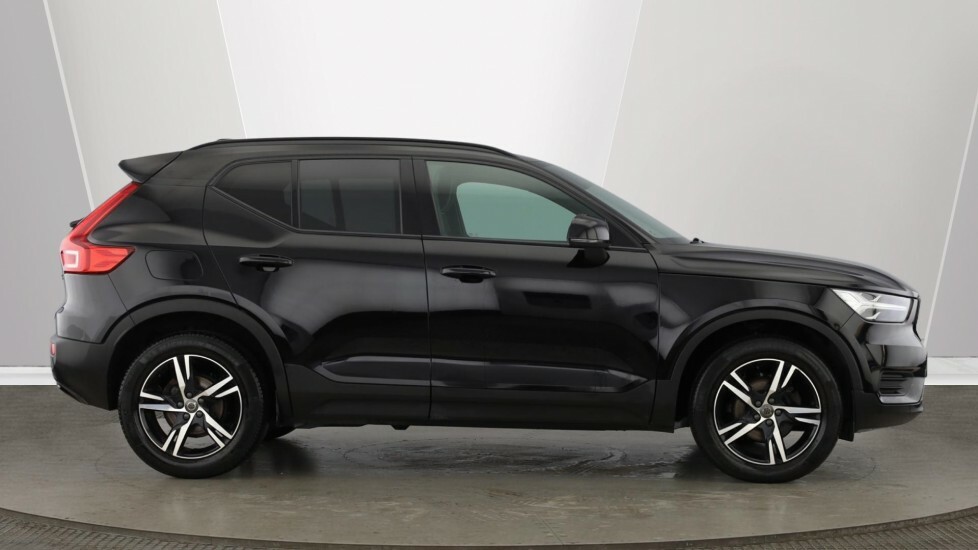 Volvo XC40 R-design, T3 Black #2
