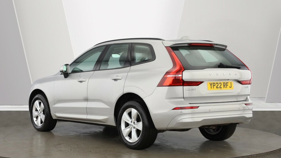 Volvo XC60 Momentum, B4 Awd Mild Hybrid Silver #3