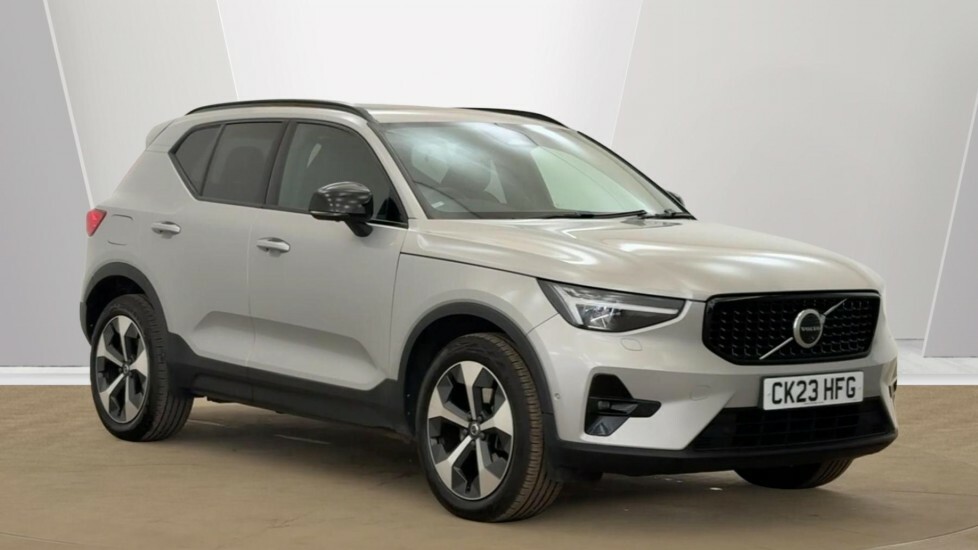 Volvo XC40 Ultimate, B4 Mild Hybrid, Dark