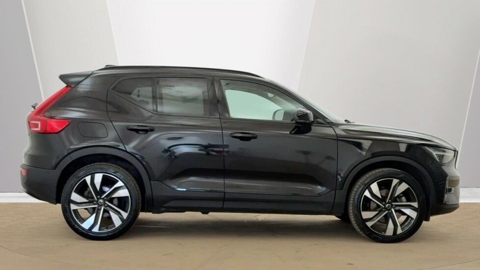 Volvo XC40 Ultra, B4 Mild Hybrid, Dark Panoramic Ro RF25HDC Black #2