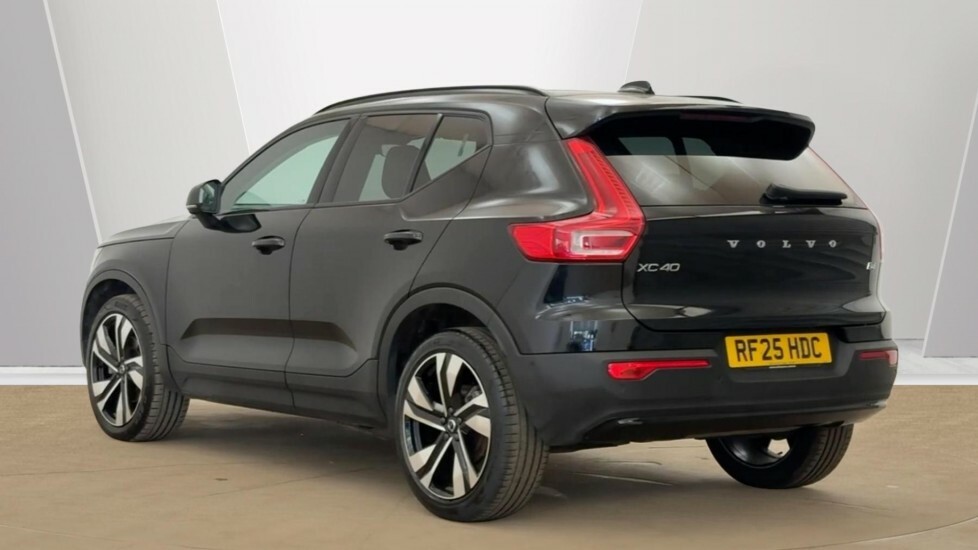 Volvo XC40 Ultra, B4 Mild Hybrid, Dark Panoramic Ro RF25HDC Black #3