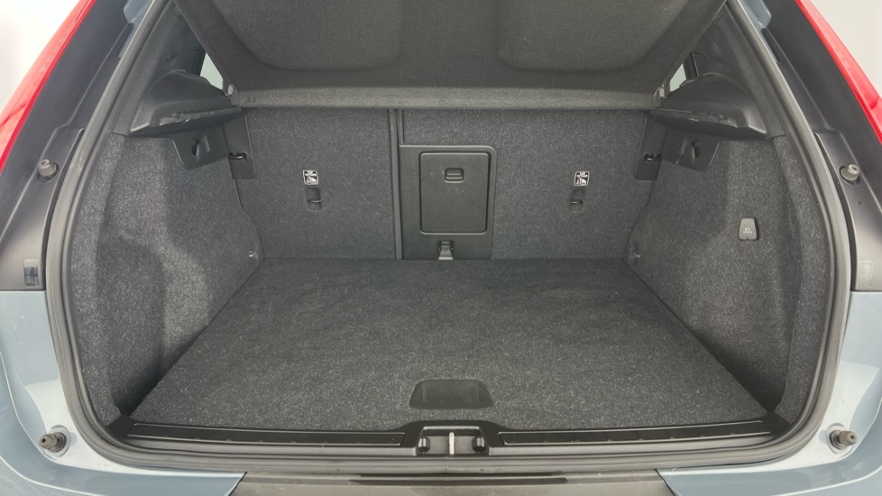 Volvo XC40 1.5 T3 R-design Suv Euro 6 Ss Grey #5