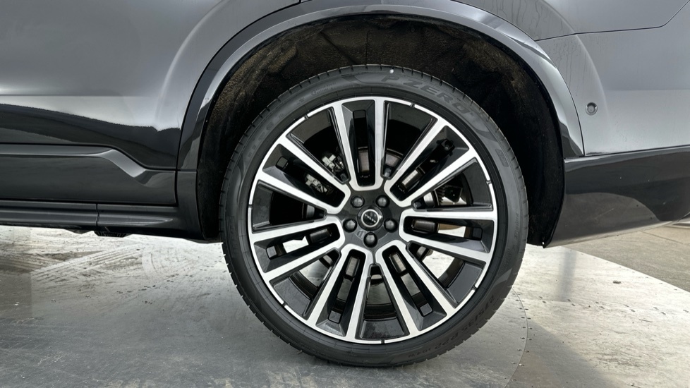 Volvo XC90 Ultra Bright Silver #16