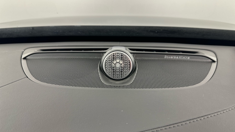 Volvo XC90 Ultra Bright Silver #20
