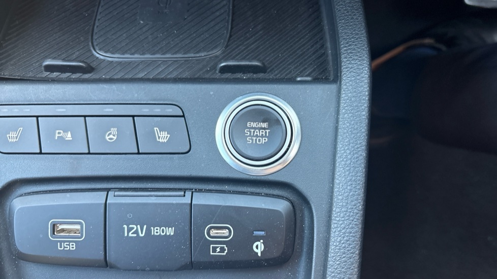 Kia Stonic 1.0T Gdi 48V Gt-line White #26