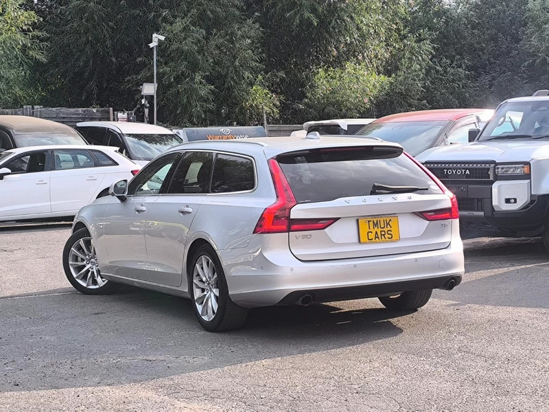 Volvo V90 2.0 201818 T5 5 Seats Ulez Silver #4