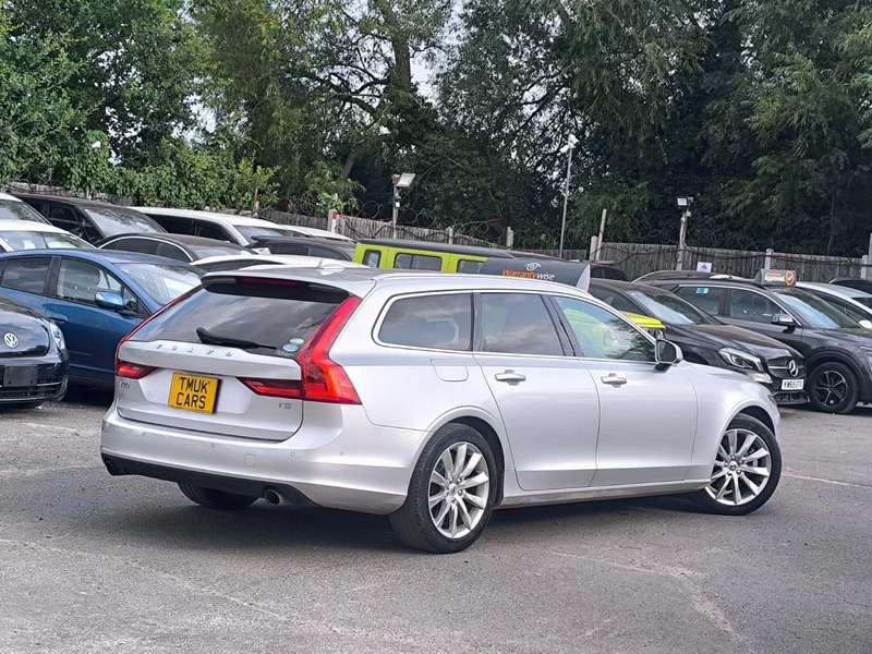 Volvo V90 2.0 201818 T5 5 Seats Ulez Silver #3