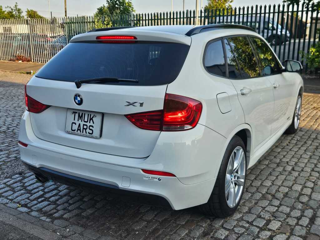 BMW X1 2.0 201313 5 Seats Fresh I White #3