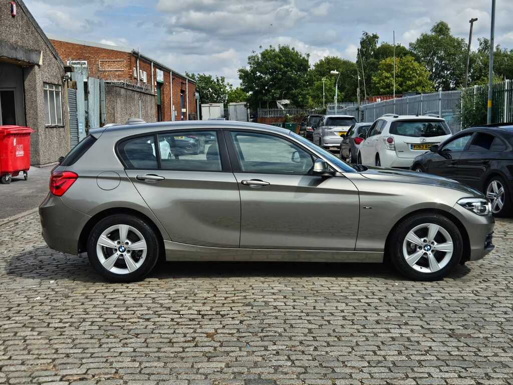 BMW 1 Series 1.6 201515 5 Seats Fresh I Silver #5