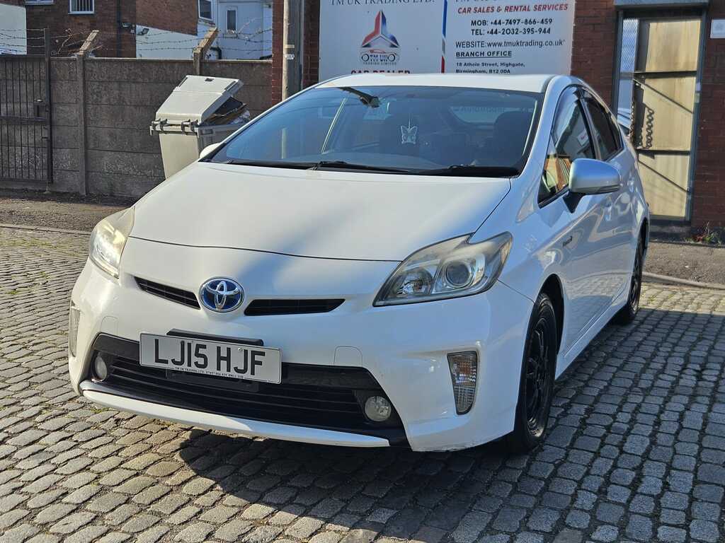 Toyota Prius 1.8 Hybrid 201515 Active 5 Seats White #2
