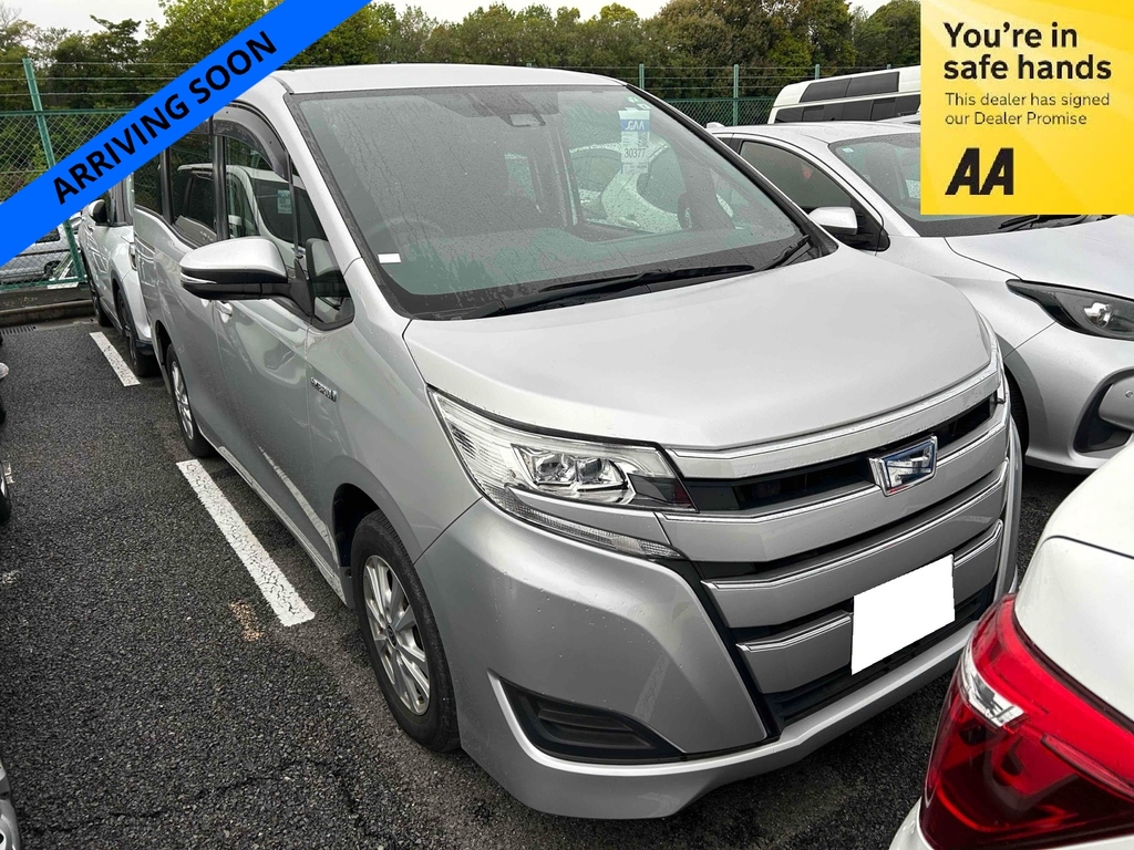 Toyota Noah 1.8 Hybrid 201919 7 Seats Mpv 2 Keys Ulez Fr Silver
