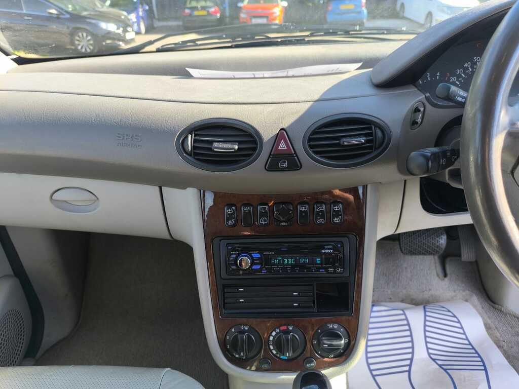 Mercedes-Benz A Class 1.4 A140 Elegance Lwb Hatchback Silver #18