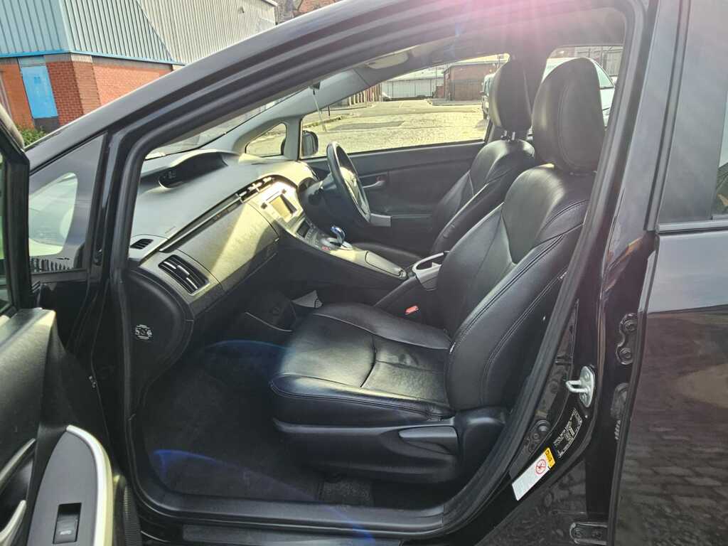 Toyota Prius 1.8 Vvt-h Excel Cvt Euro 6 Ss White #11