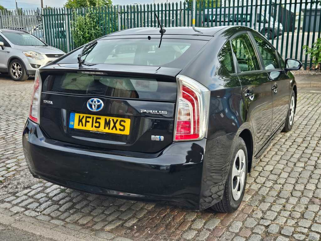 Toyota Prius 1.8 Vvt-h Excel Cvt Euro 6 Ss White #3