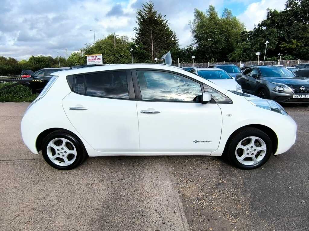 Nissan Leaf 30Kwh 201766 Acenta Hatchback White #5