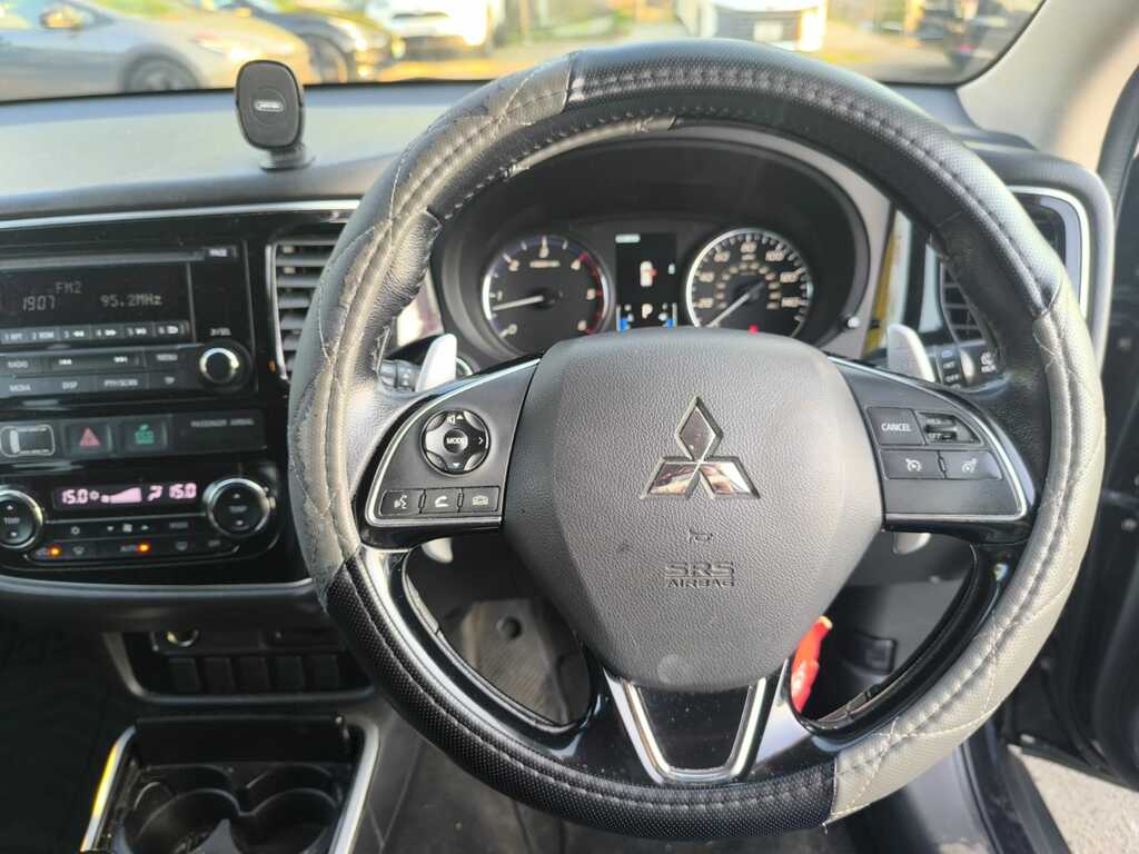 Mitsubishi Outlander H 12Kwh 4H Suv Plug-in Hybrid Cvt 4Wd E Black #16