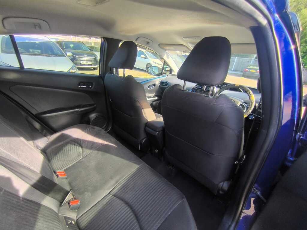 Toyota Prius 1.8 Vvti Business Edition Cvt Red #12