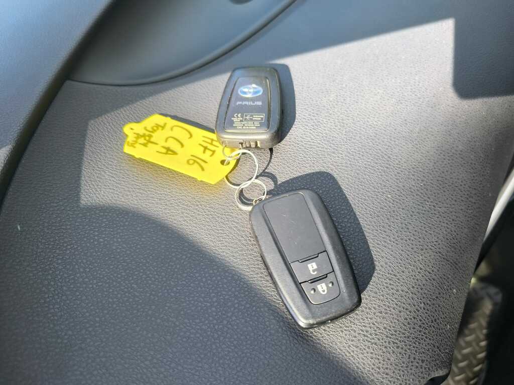 Toyota Prius 1.8 Vvti Business Edition Cvt Red #24