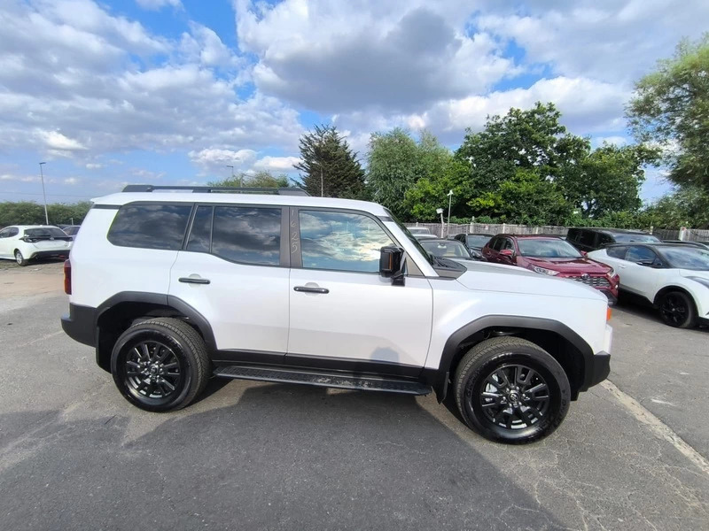 Toyota Land Cruiser 2.7 202575 Lc250 Suv 5 Seats White #5