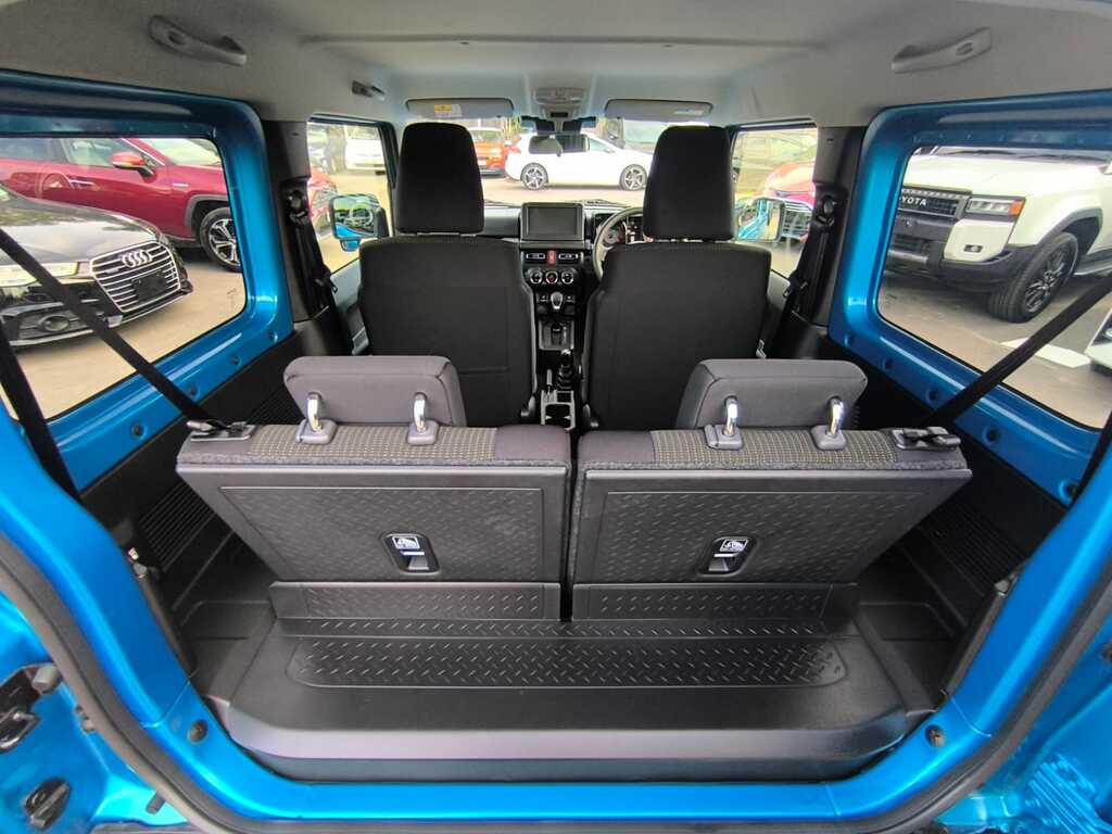 Suzuki Jimny Suzuki Jimny Sierra 4Wd 1.5L 4 Seater Grey #29