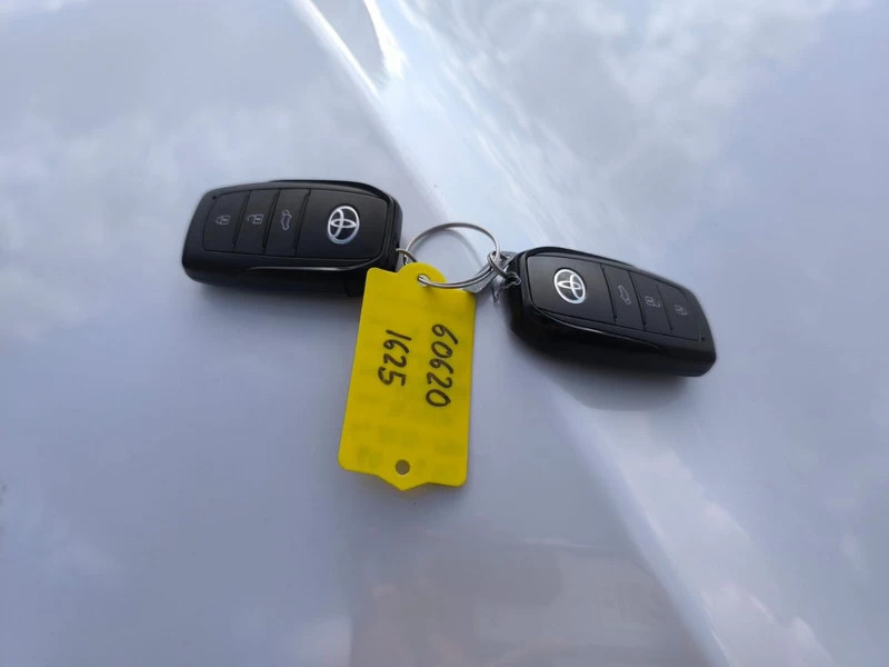 Toyota Land Cruiser Gr Sport 3.3 Grey #38