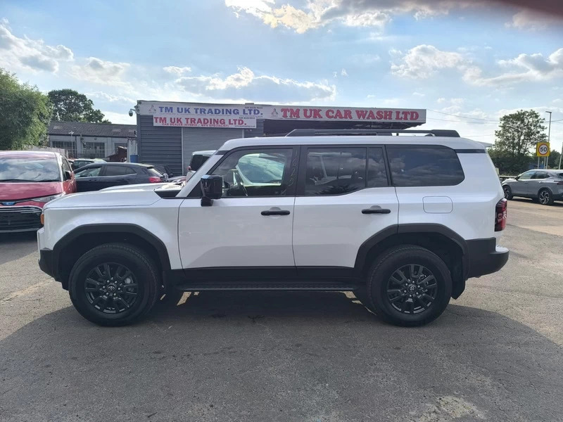 Toyota Land Cruiser 2.7 202575 Lc250 Suv 7 Seats White #6
