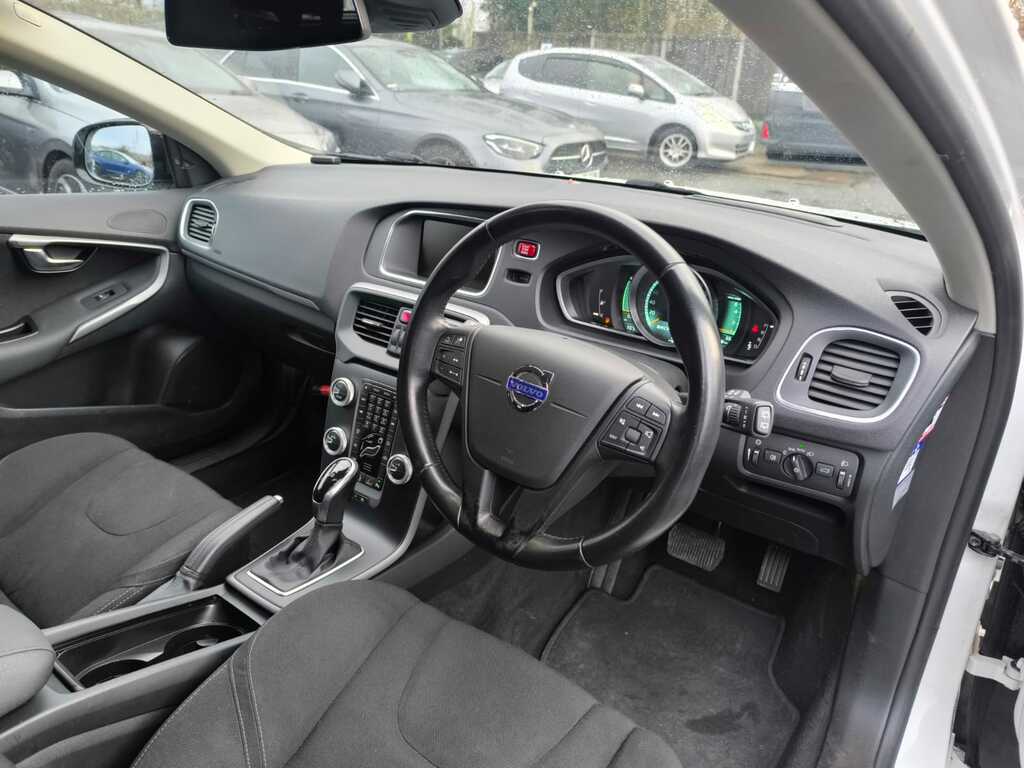 Volvo V40 Reserve For 99...D2 R-design Black #10