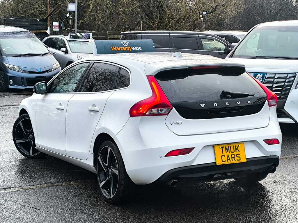 Volvo V40 1.6 201414 T4 Se 5 Seats Ul LW14KPK White #4